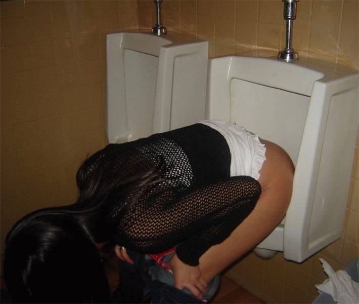 Girls Are Having Tons Of Fun!