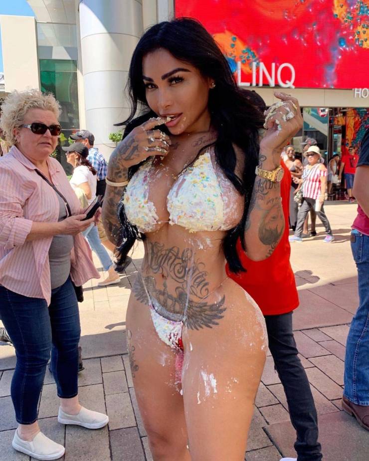 Girls Are Having Tons Of Fun!