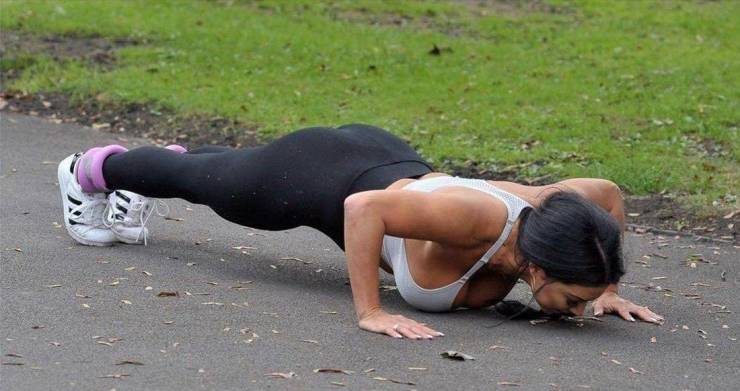 Fit Girls That Are Almost Too Hot To Handle