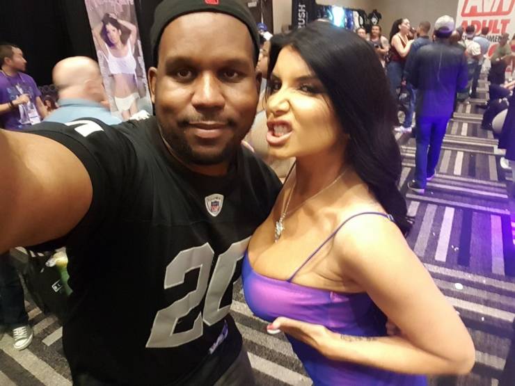Spiciest Photos From AVN Adult Entertainment Expo 2020