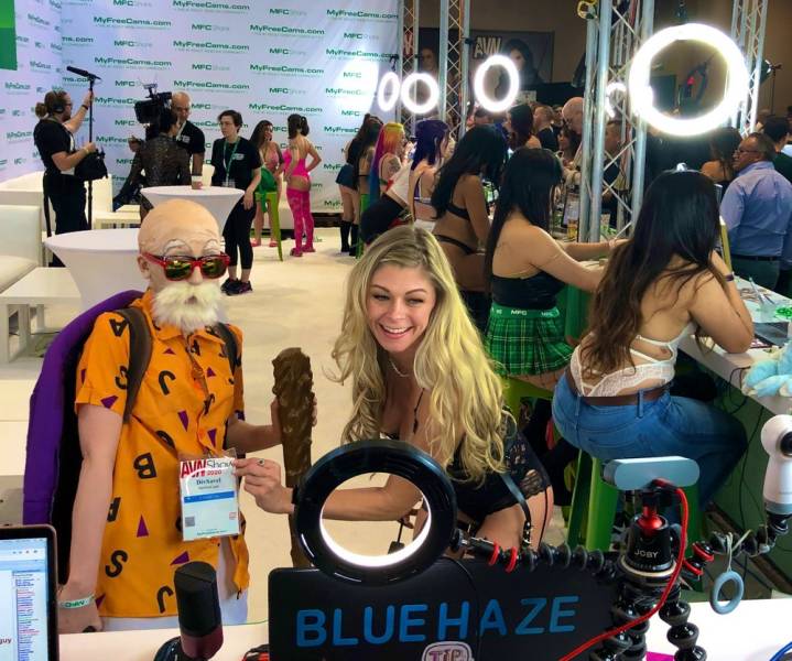 Spiciest Photos From AVN Adult Entertainment Expo 2020