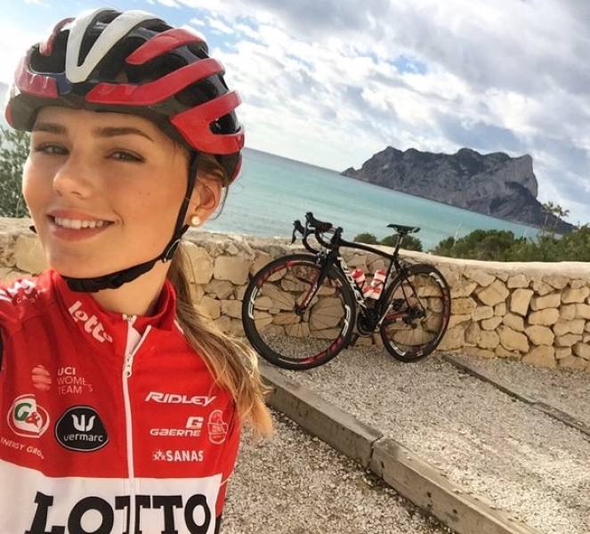 Puck Moonen Knows The Way Into Your Heart