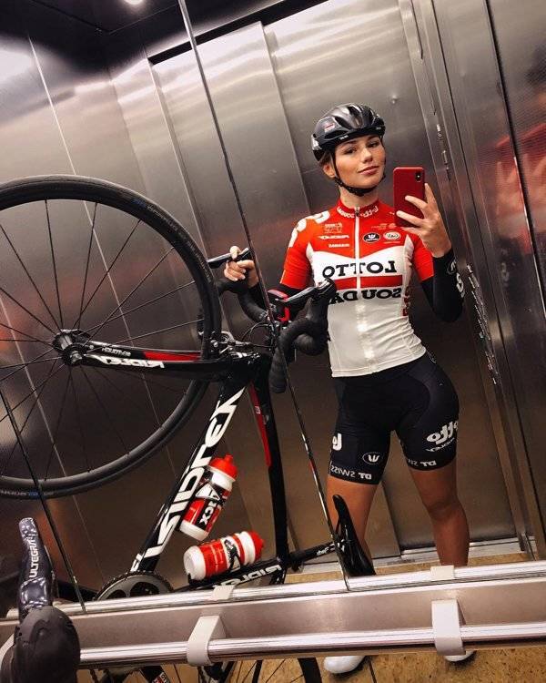 Puck Moonen Knows The Way Into Your Heart