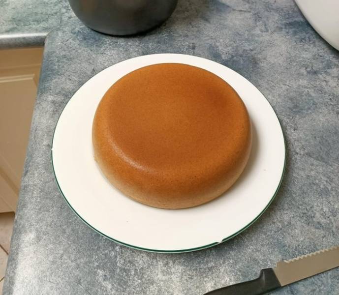 How Can Someone Eat Such Beauty?!