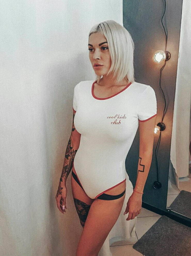 Girls Try Sexy Clothes They Bought Online