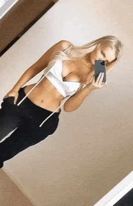 hot girls are here for you 32 gifs 2.html - 1 HD GIF | Premium Gallery 2020