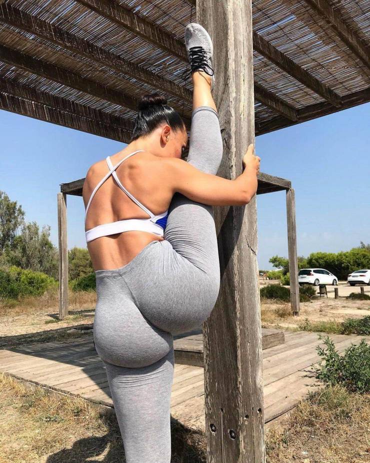 Flexible Girls Will Always Be Sexy