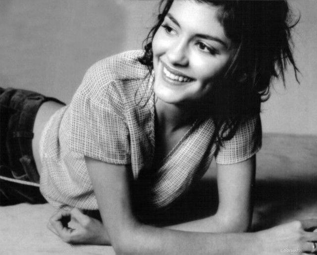 Beatiful French Audrey Tautou (27 pics)