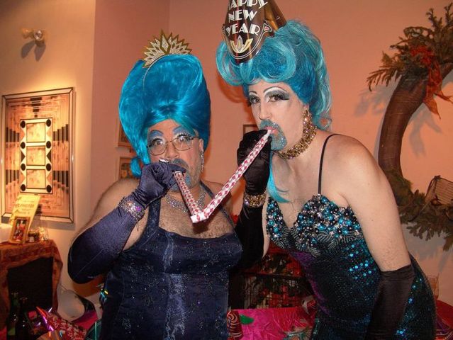 Transvestites. The hidden side of life (36 pics)