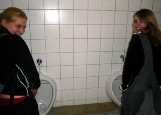 Girls are having fun (50 pics)