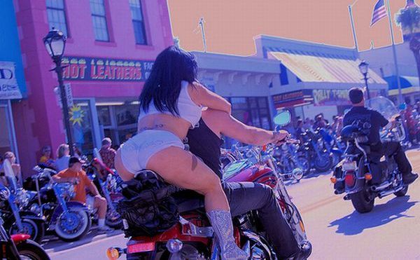 Bike week (61 pics)