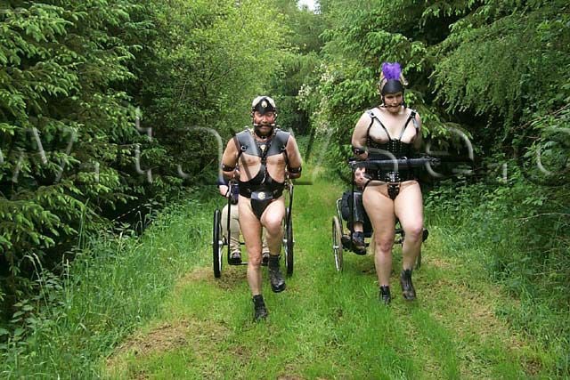 Let’s play - Pony (32 pics)