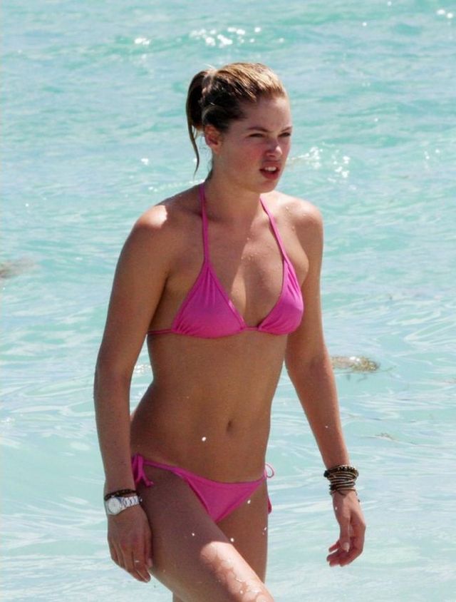 Doutzen Kroes, a real angel (23 pics)