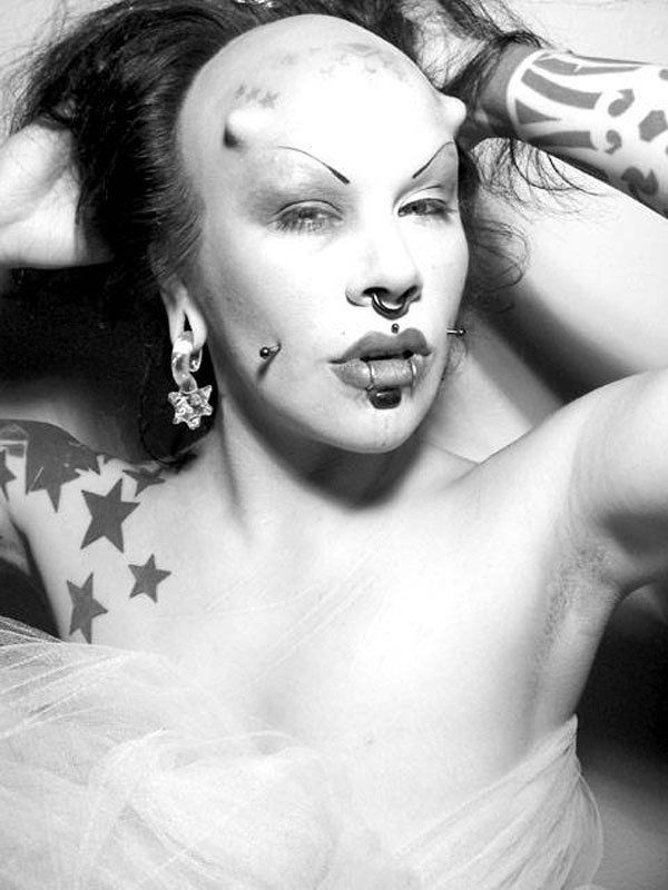 Transformation from hell (17 pics)