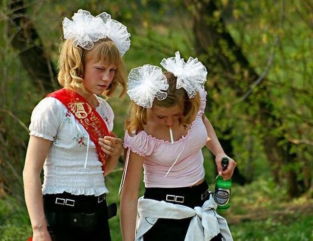 How Russian youth celebrates their graduation day (60 pics)