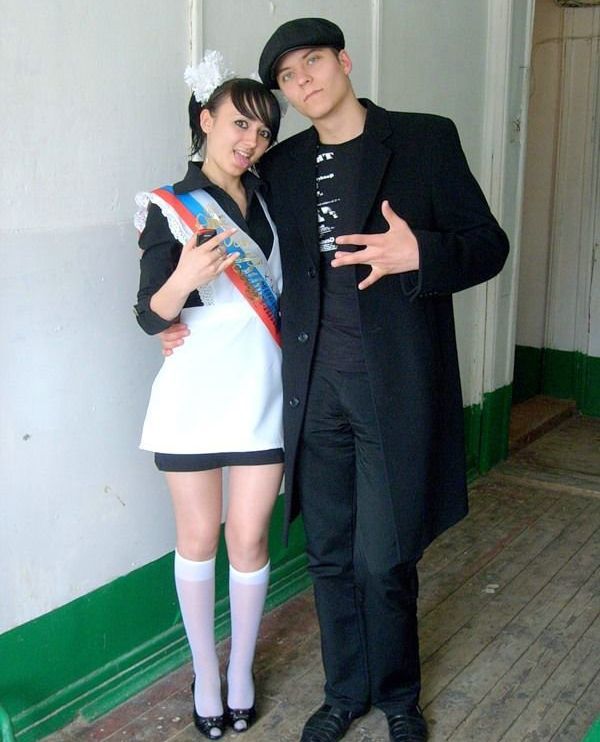 How Russian youth celebrates their graduation day (60 pics)