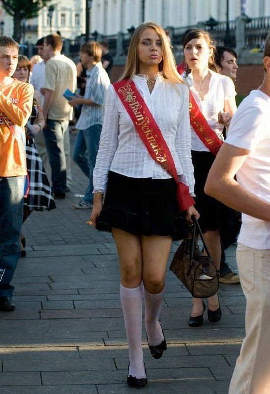 How Russian youth celebrates their graduation day (60 pics)