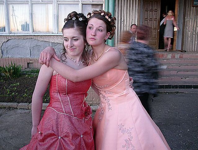 How Russian youth celebrates their graduation day (60 pics)