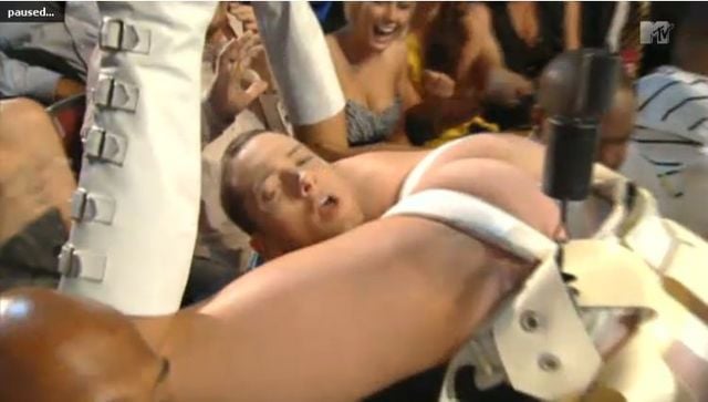 Sacha Baron Cohen insulted Eminem (21 photos + 1 video) 