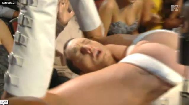 Sacha Baron Cohen insulted Eminem (21 photos + 1 video) 