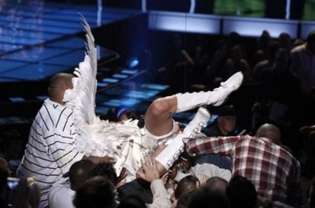 Sacha Baron Cohen insulted Eminem (21 photos + 1 video) 