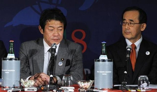 Politics is a delicate thing (51 pics)