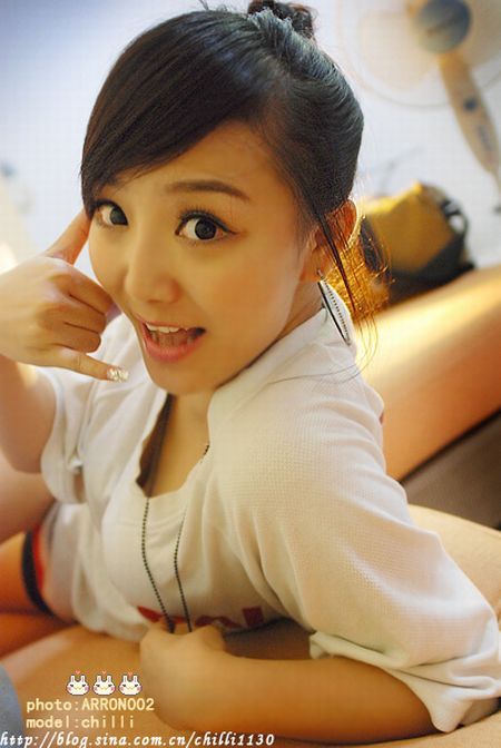 How they pose in Asia (64 pics)