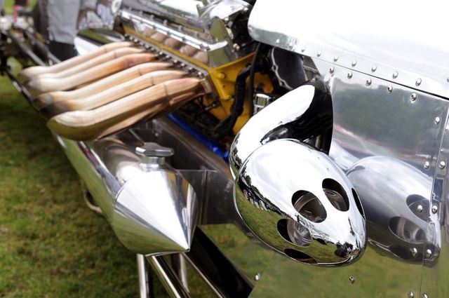 Curiosities and bonus pictures