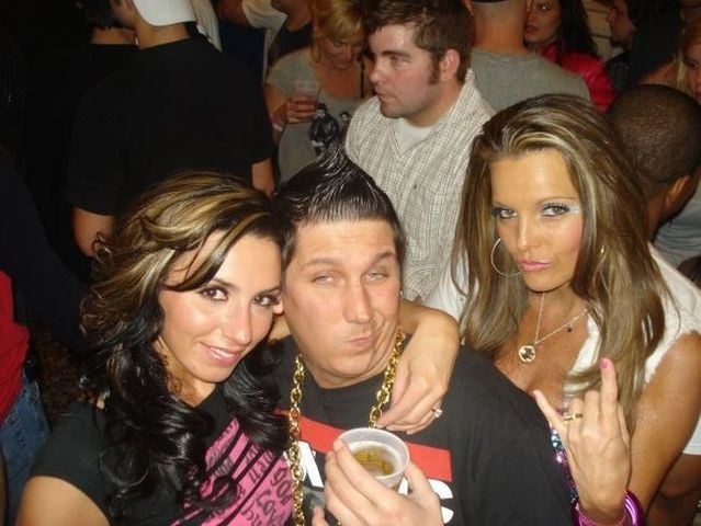 Do you like douchebags? (67 pics)