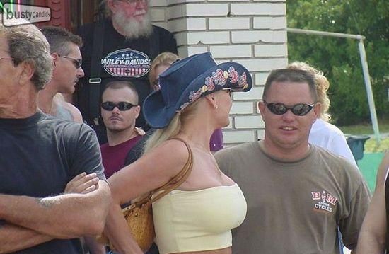 Curiosities and bonus pictures