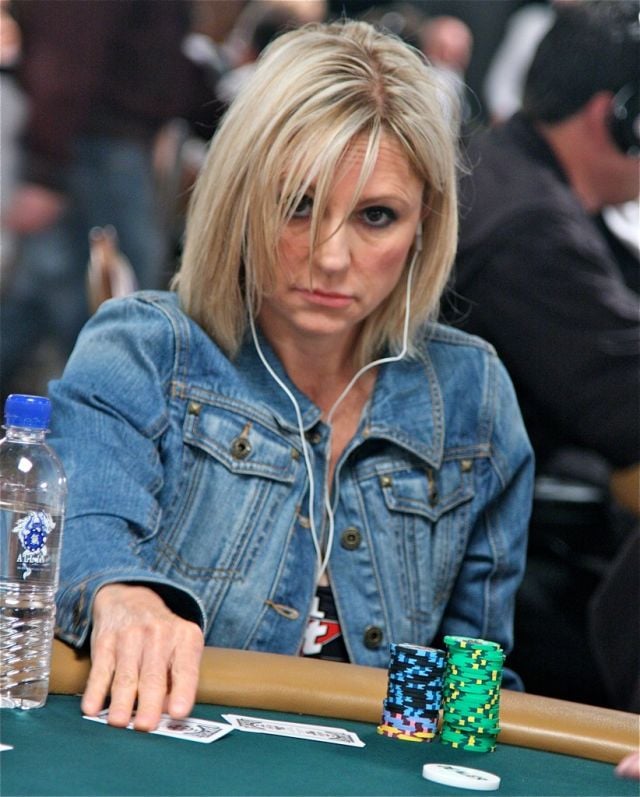 Girls of the World Series of Poker (27 pics)