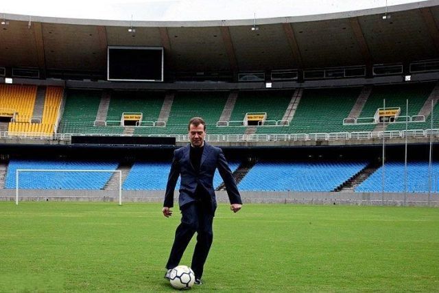 Politics is a delicate thing. Part 2 (75 pics)