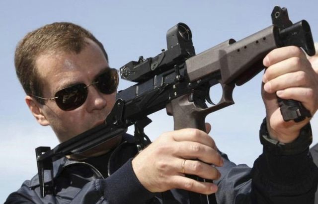 Politics is a delicate thing. Part 2 (75 pics)