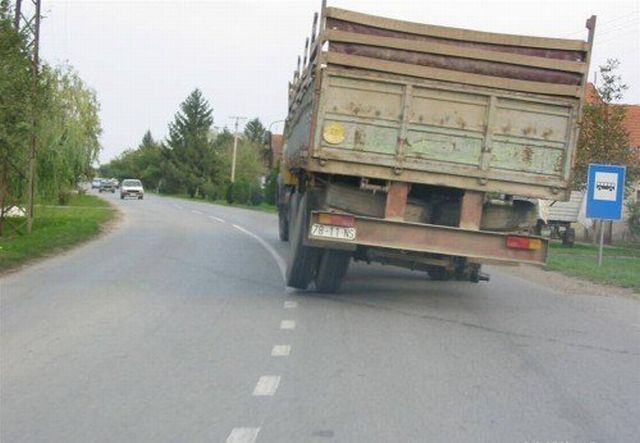 Shit happens. Part 2 (65 pics)