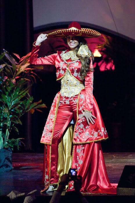 National costumes at Miss Universe 2009 (50 pics)