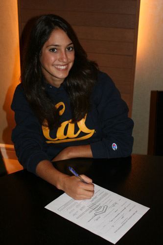 One of the hottest female athletes (33 pics)