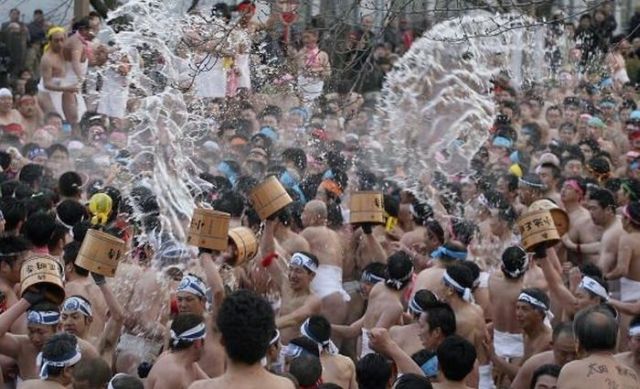 Only in Asia (145 pics)