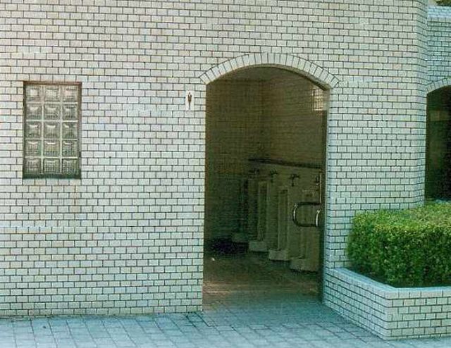 Only in Asia (145 pics)