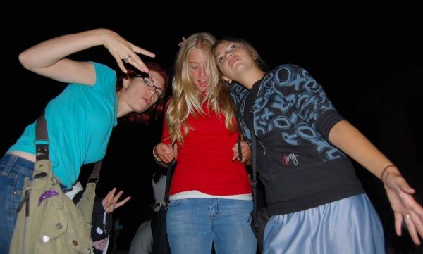 Girls and Gangsta Style. How Do Like It? (47 pics)