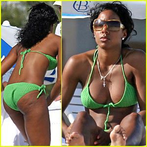 Celebrities and Their Imperfections! (58 pics)