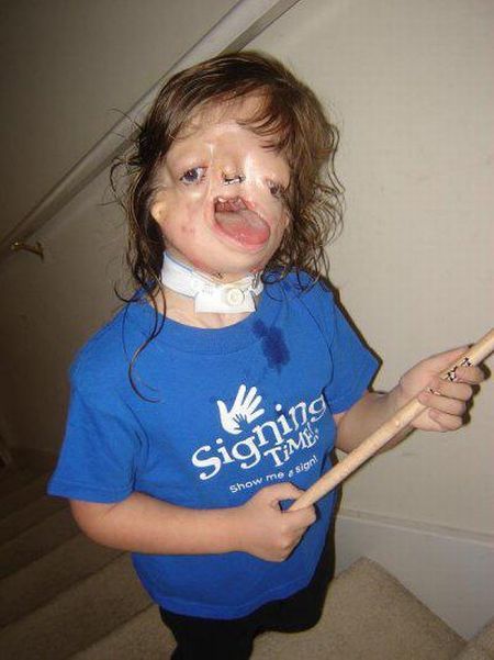 Girl Without a Face (19 pics + 1 video)