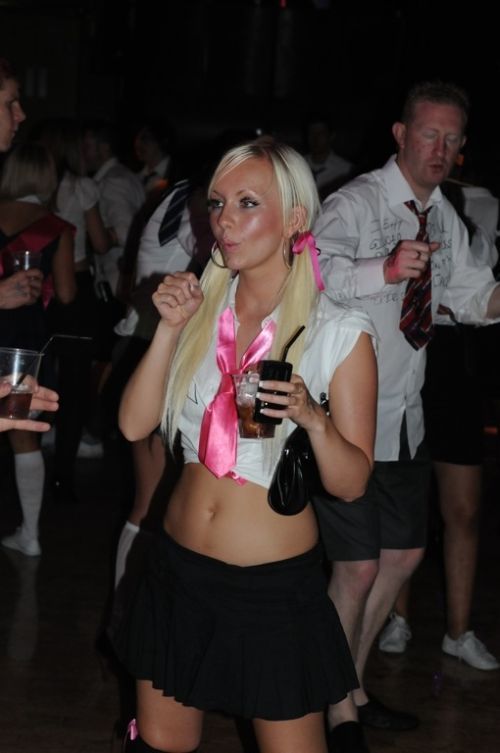 Sexy Girls from School Disco (100 pics)