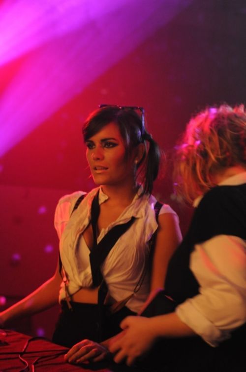 Sexy Girls from School Disco (100 pics)