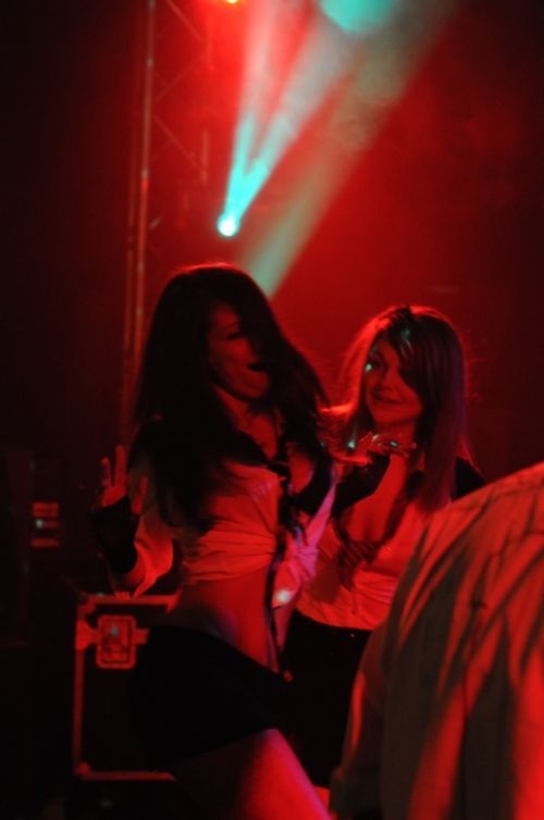 Sexy Girls from School Disco (100 pics)