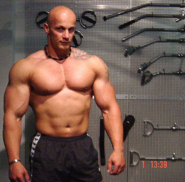 Bodybuilders (90 pics)