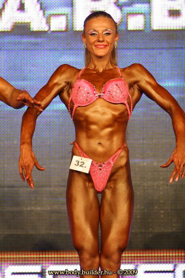 Bodybuilders (90 pics)