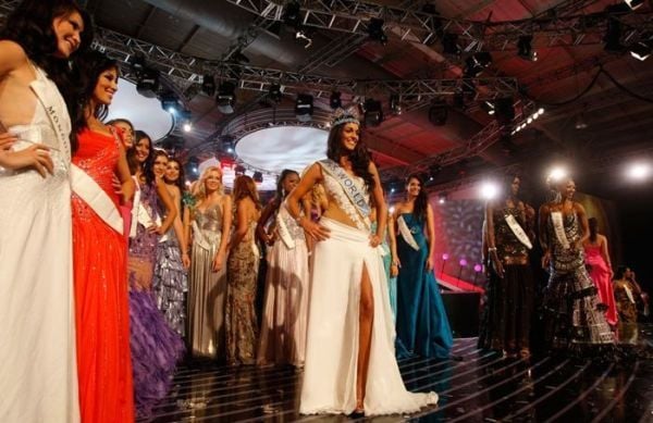 The Most Beautiful Girl in the World (47 pics + 1 video)