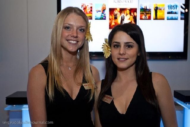 Girls from Las Vegas Consumer Electronic Show (42 pics)