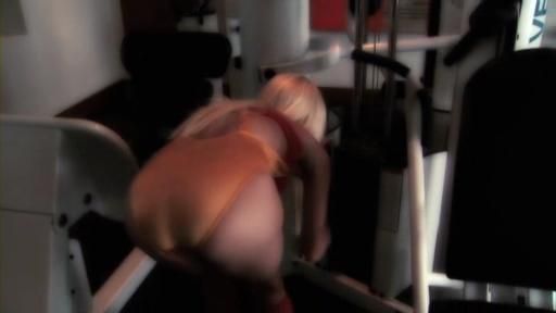 Just a little Peek into the Gym (31 pics)