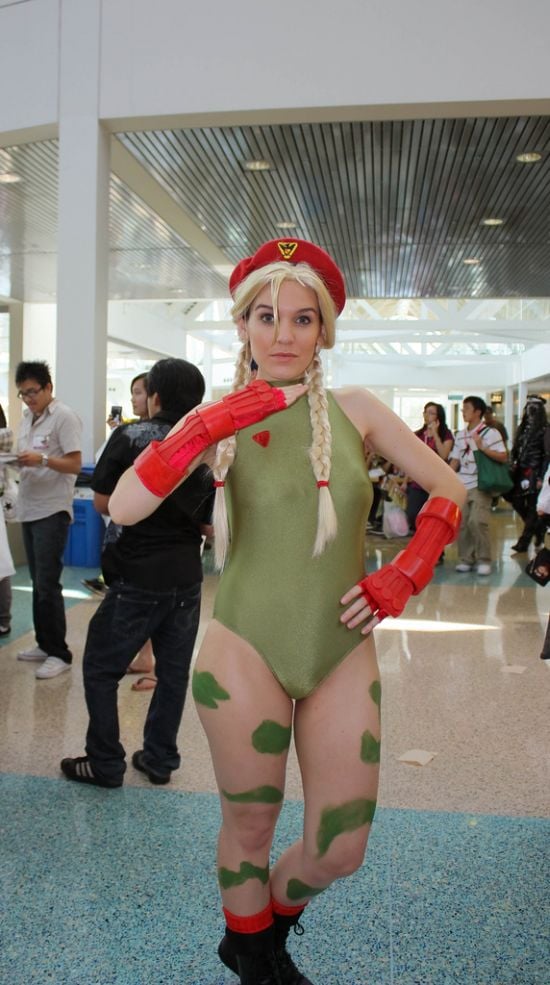 Beautiful Street Fighter Costumes (45 pics)